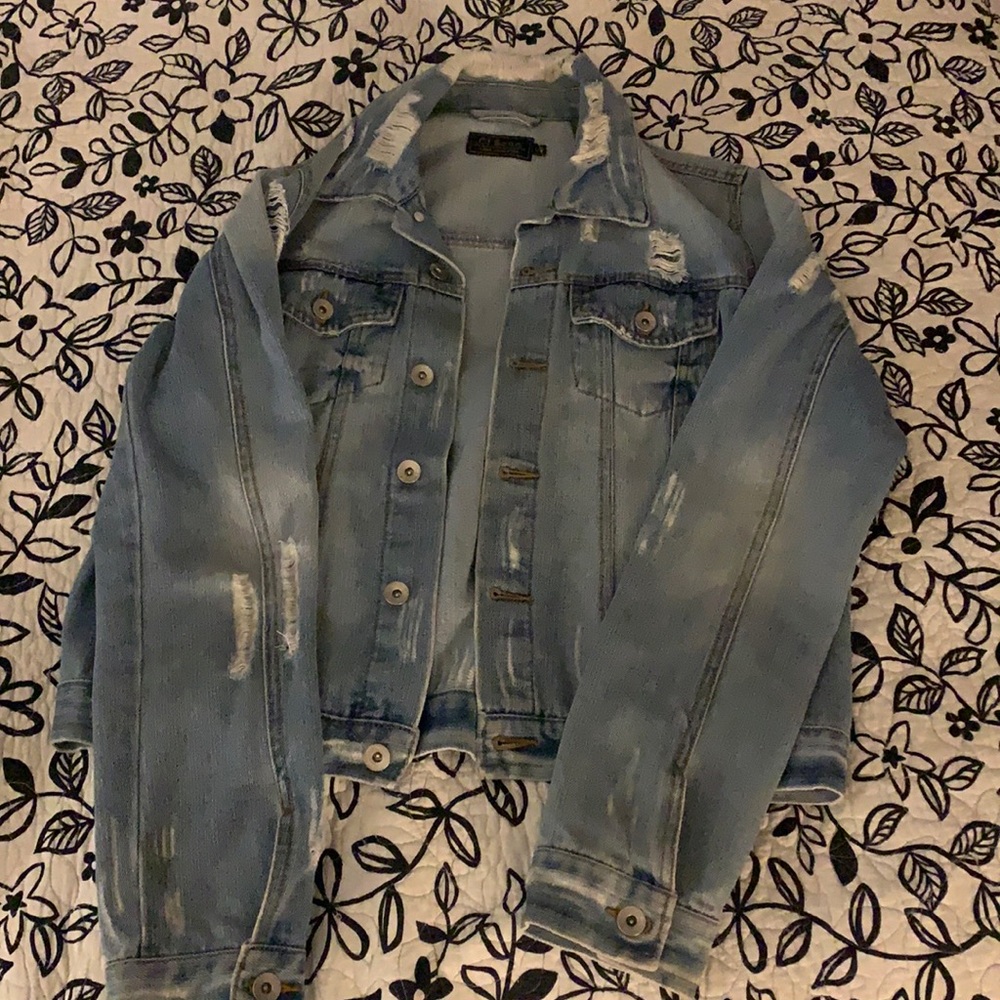 Super cute destroyed Jean jacket